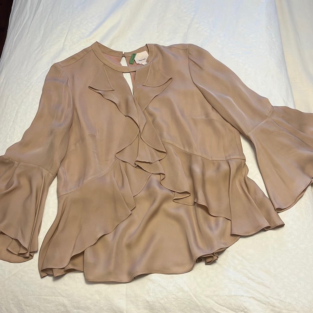Cinq à sept Blush coloured 100 percent silk top